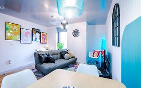 High Reviewed 1-Bed With Parking Central Location