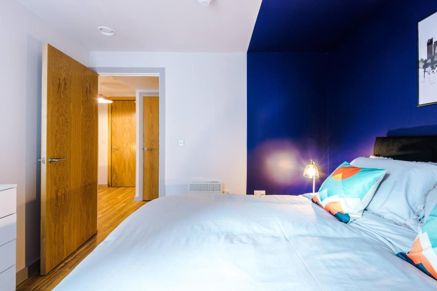 High Reviewed 1-Bed With Parking Central Location Liverpool Exterior photo